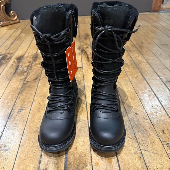 New In Box! Royal Canadian Castlegar snow boots in Black multiple sizes! - Picture 2 of 5